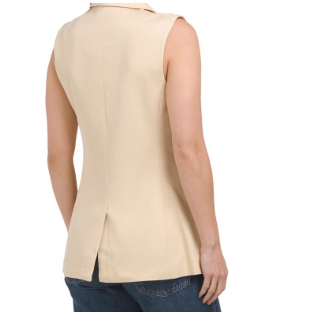 LAST CHANCE ELAN Button Front Vest - Picture 3 of 3